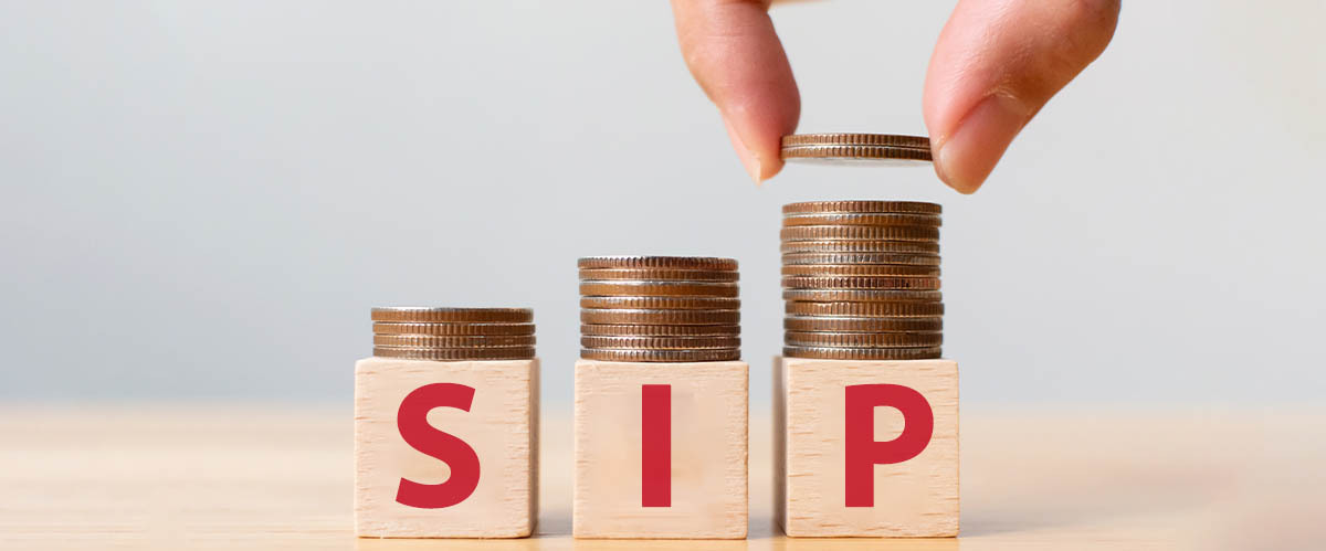 sip investment: जाने कितने साल में 10000 एक करोड़ बन जाएगा.